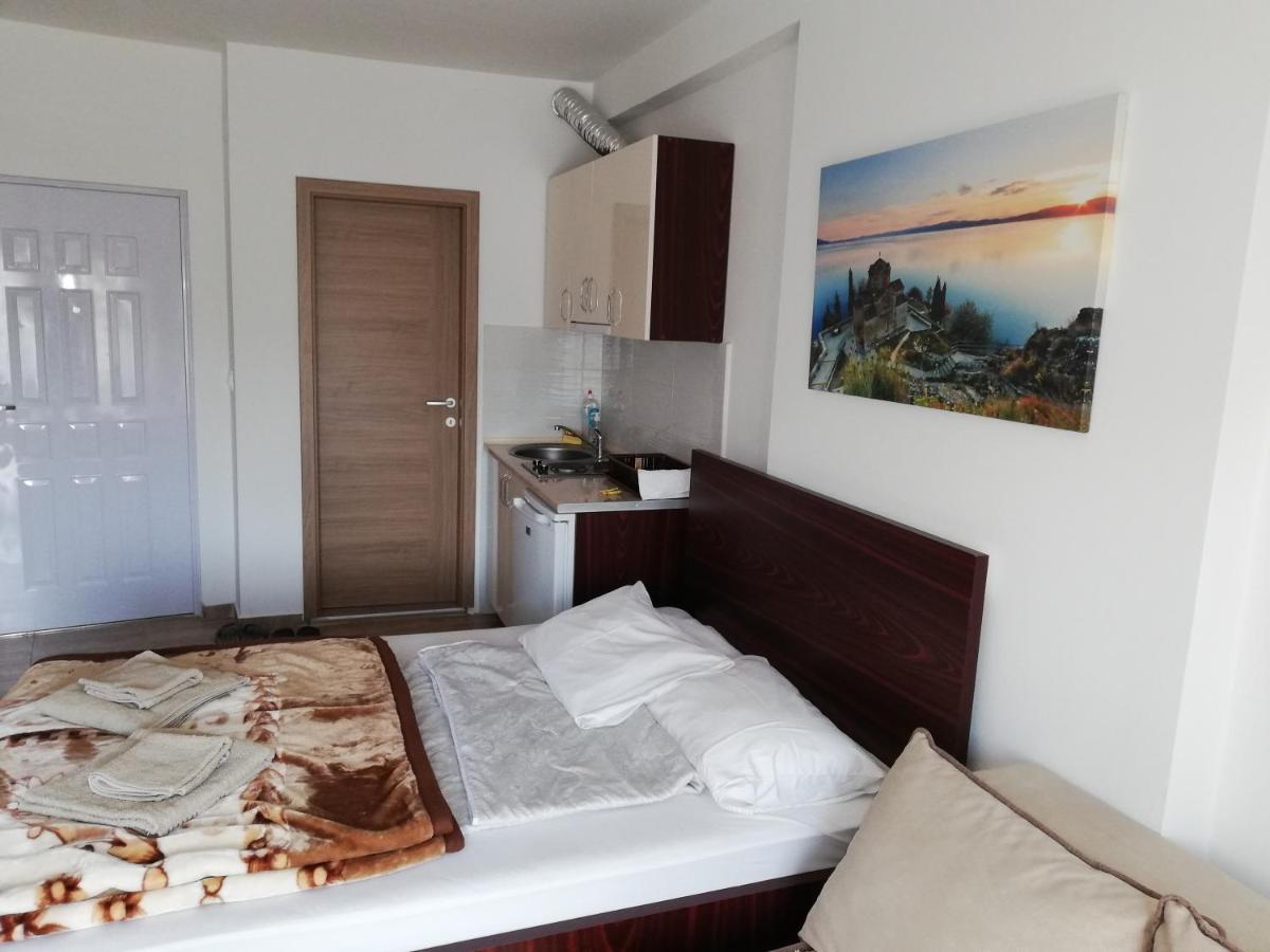 Center Apartment Delfina Ochryda Zewnętrze zdjęcie